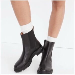 Madewell wyckoff chelsea lugsole boot in leather